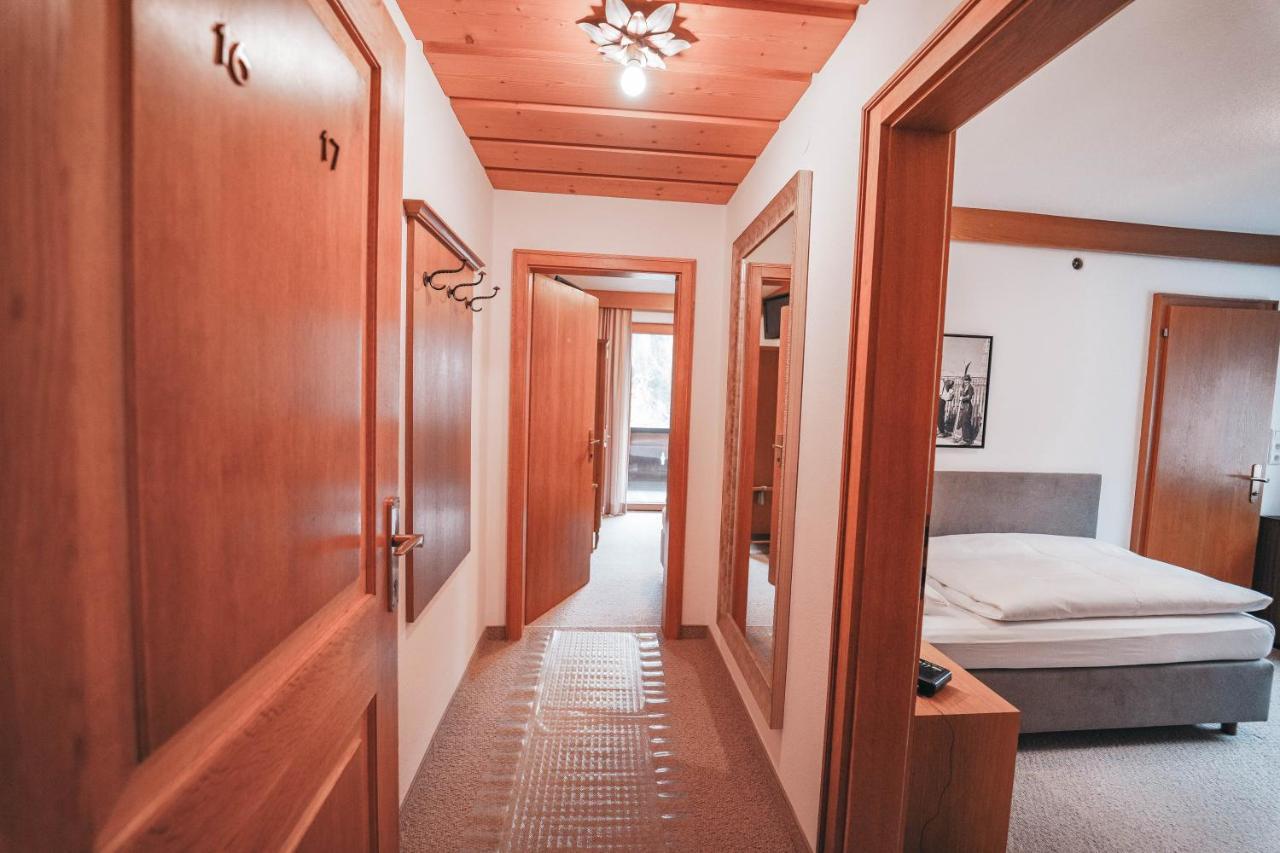 Hotel Garni Almjur Санкт Антон ам Арлберг Екстериор снимка
