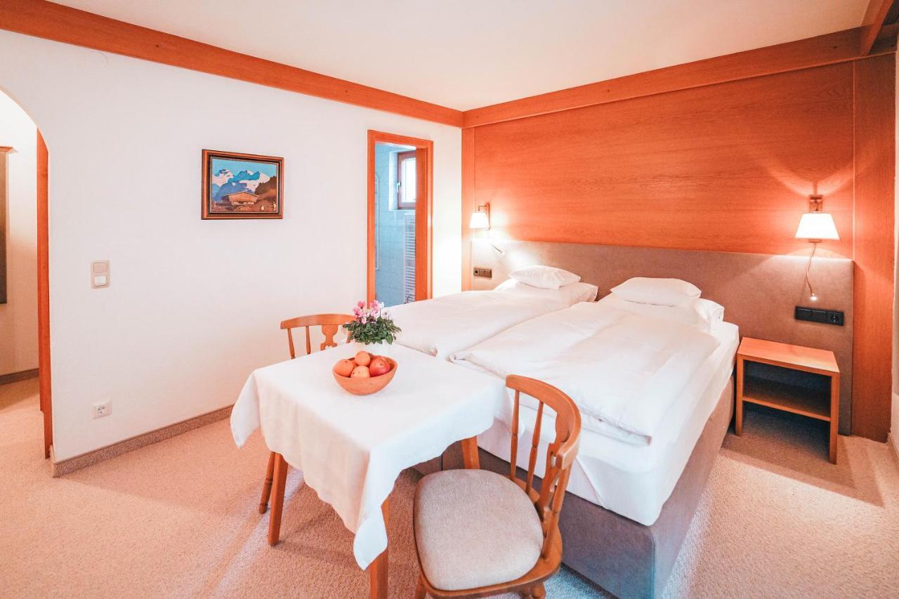 Hotel Garni Almjur Санкт Антон ам Арлберг Екстериор снимка
