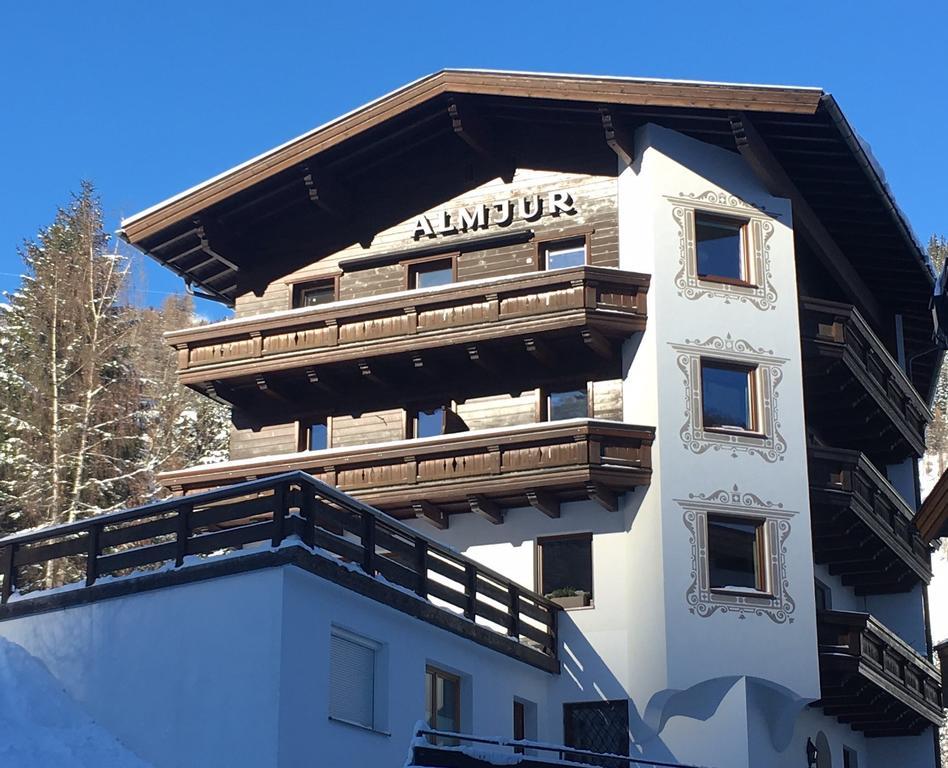Hotel Garni Almjur Санкт Антон ам Арлберг Екстериор снимка